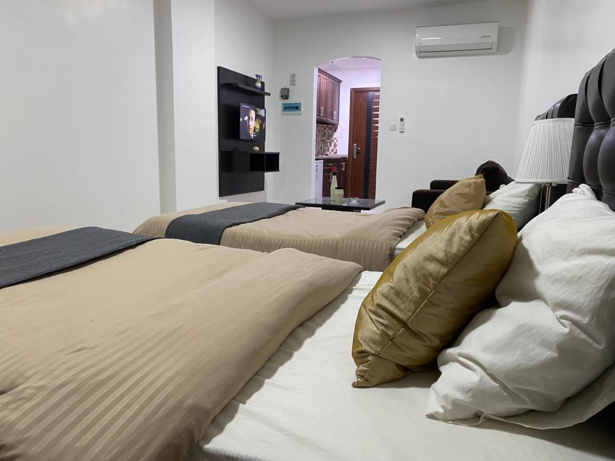 Tunaib Plaza - Housity