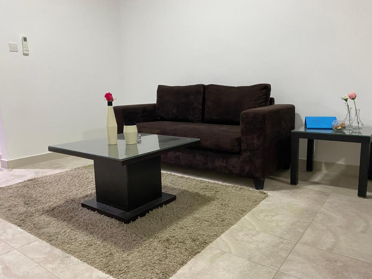 Tunaib Plaza - Housity