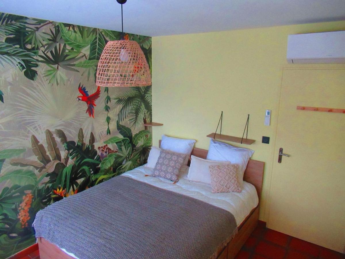 Charming holiday home in the heart of the Ardèche - Housity