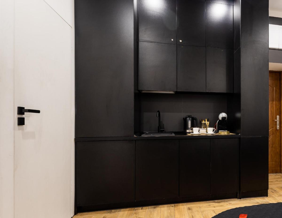 Zamoyskiego Jacuzzi Apartment - Housity