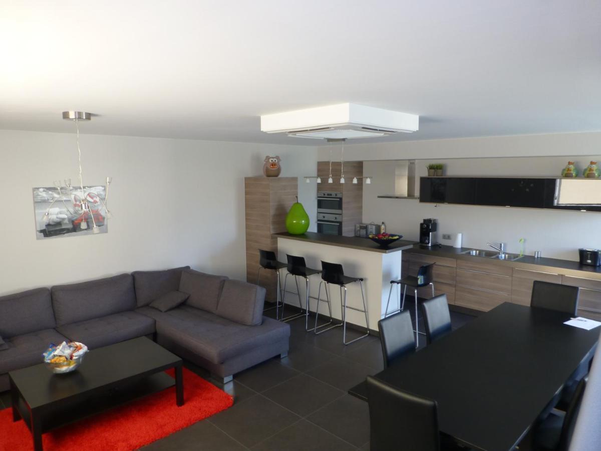 Holiday home Poire et Table - Housity