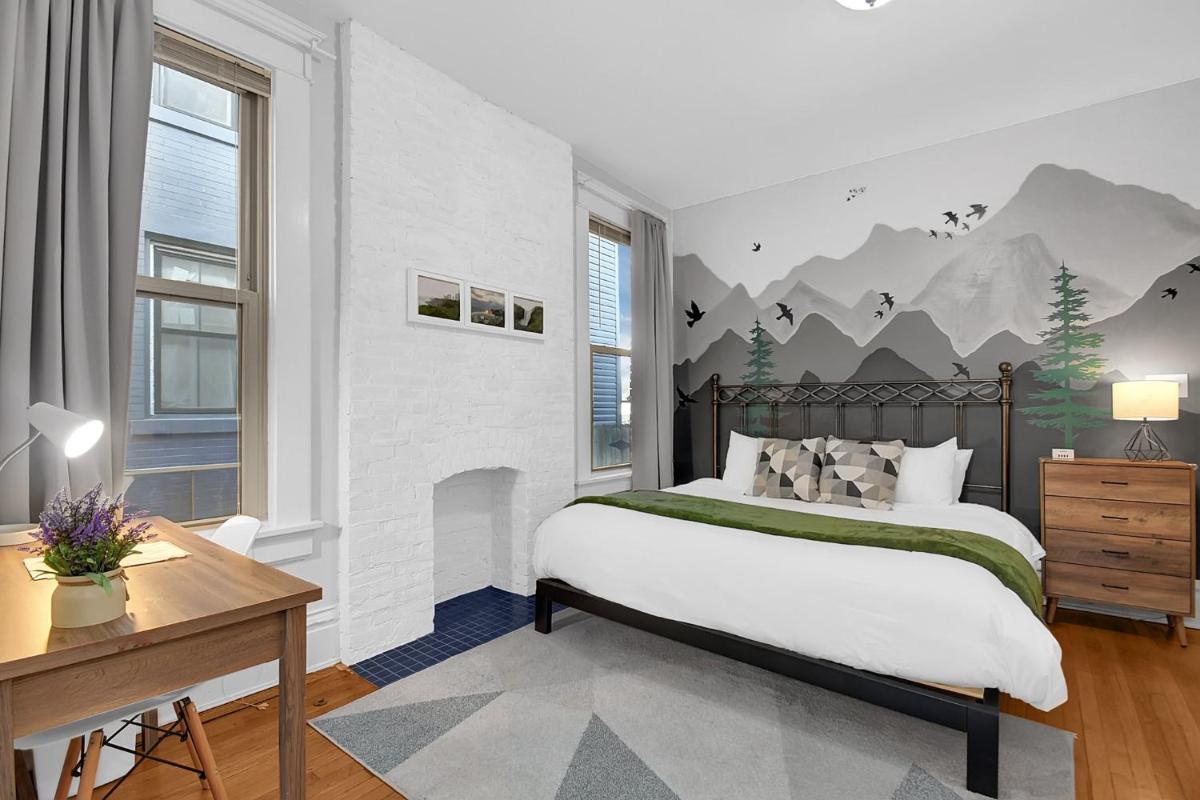 Modern European 1BR near DT-Historic St - Housity