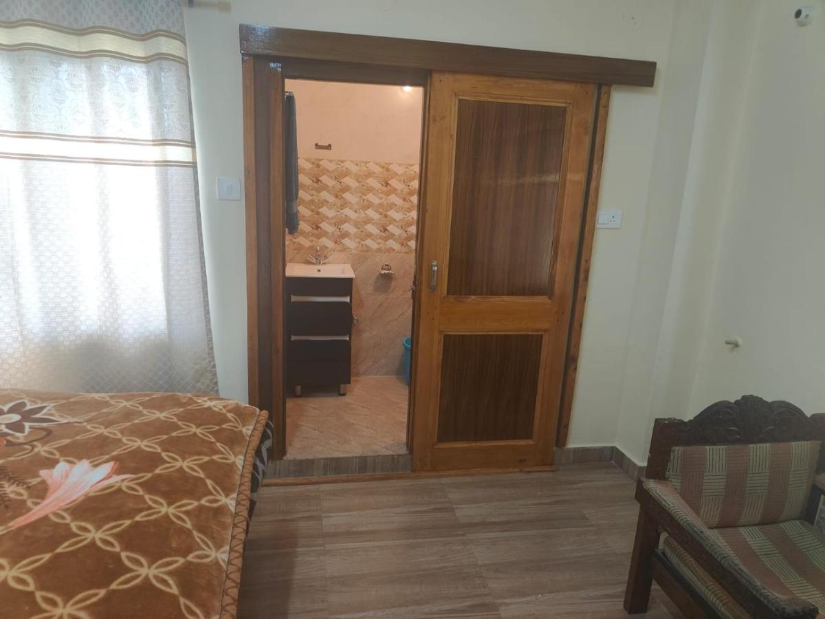 Conifers Deluxe Room - Housity