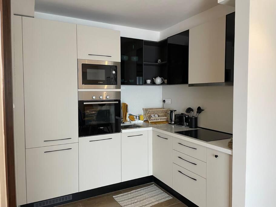 Solaris Premium Luxury Living - Housity