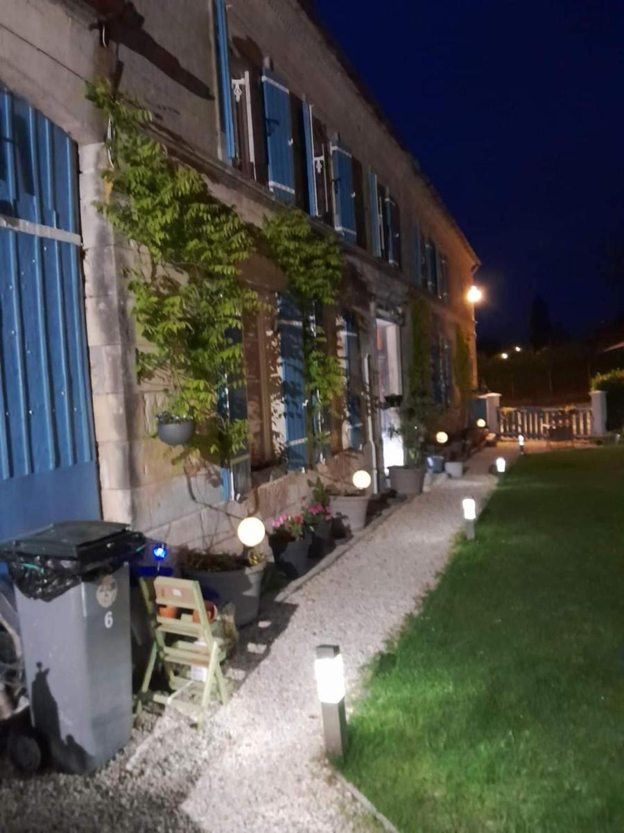 La Charentaise des Lilas - Housity