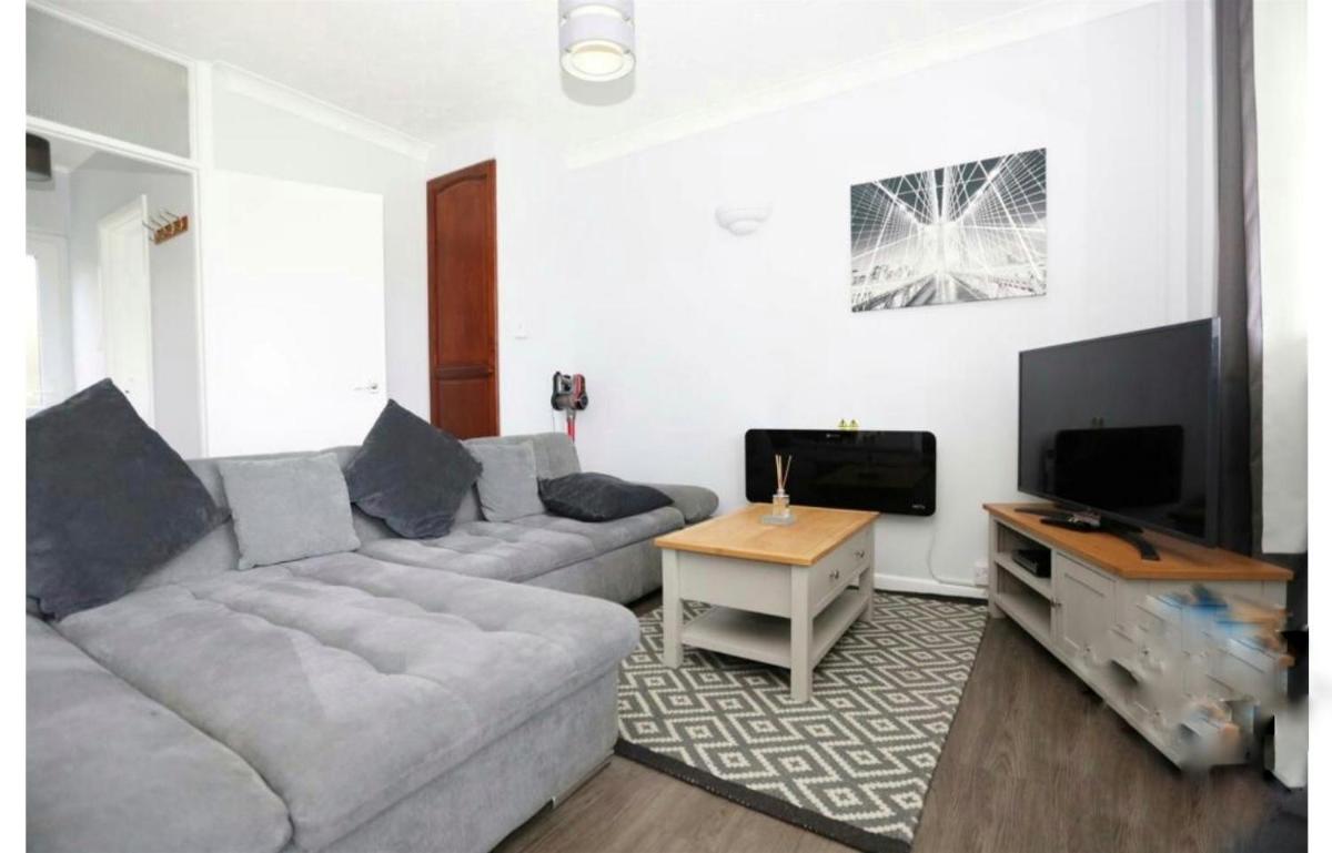 Exclusive 2 bedroom bungalow Oulten Broad - Housity