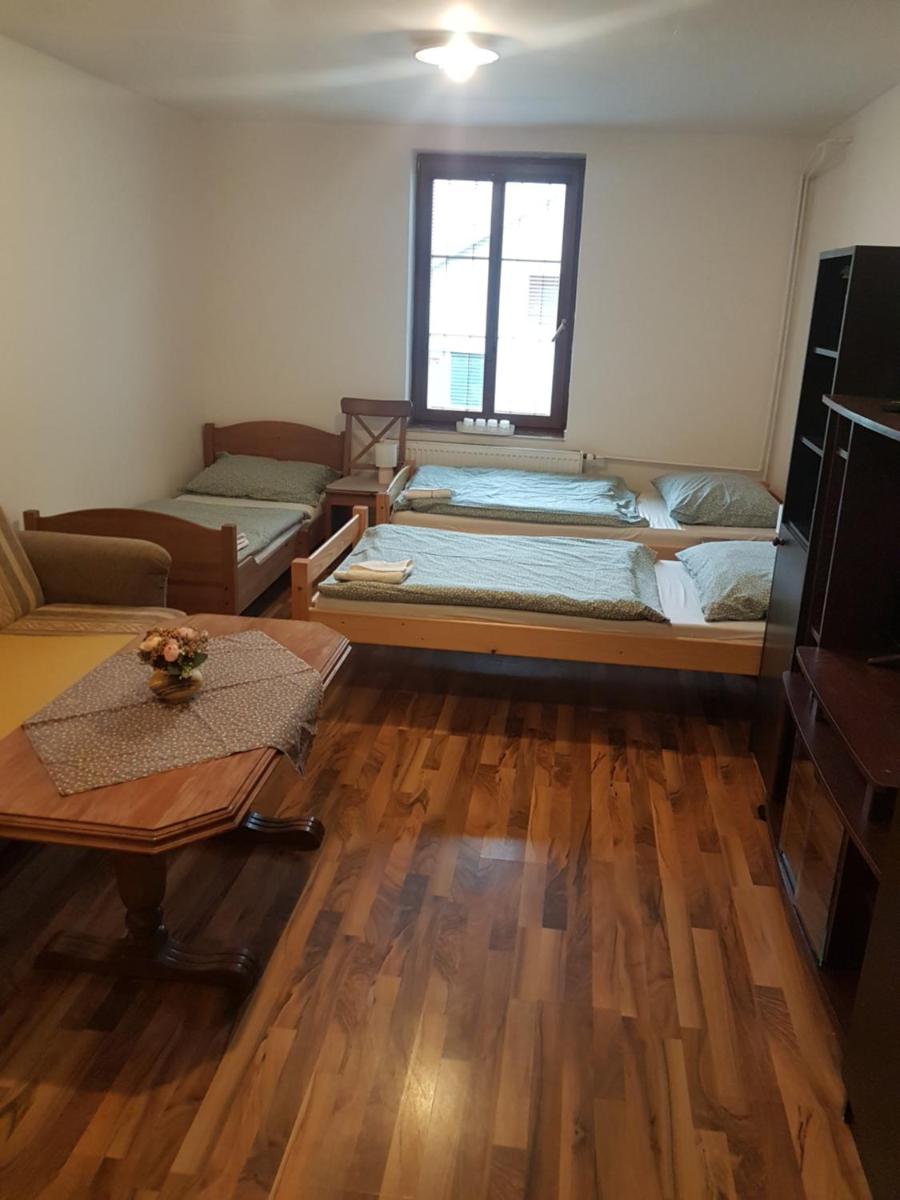 Turistický apartmán ,pro 3-4os - Housity