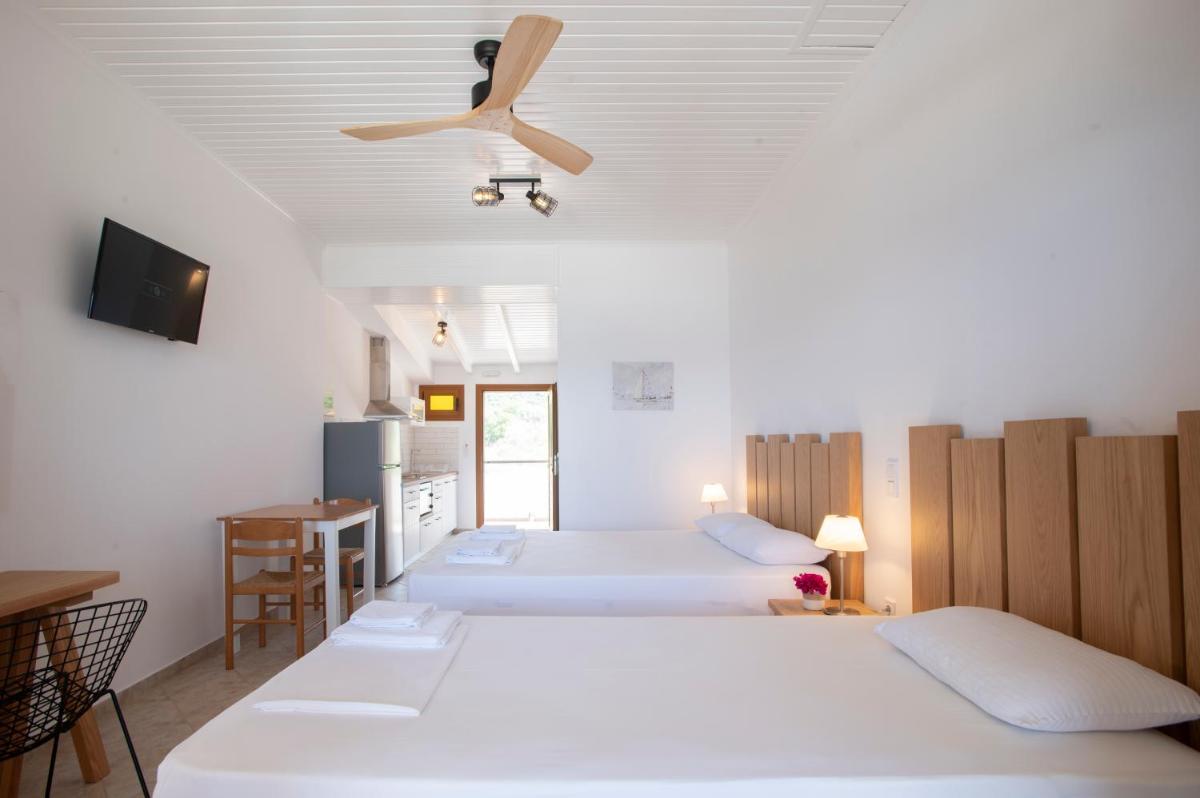 Asterias Studios Finikounda - Housity