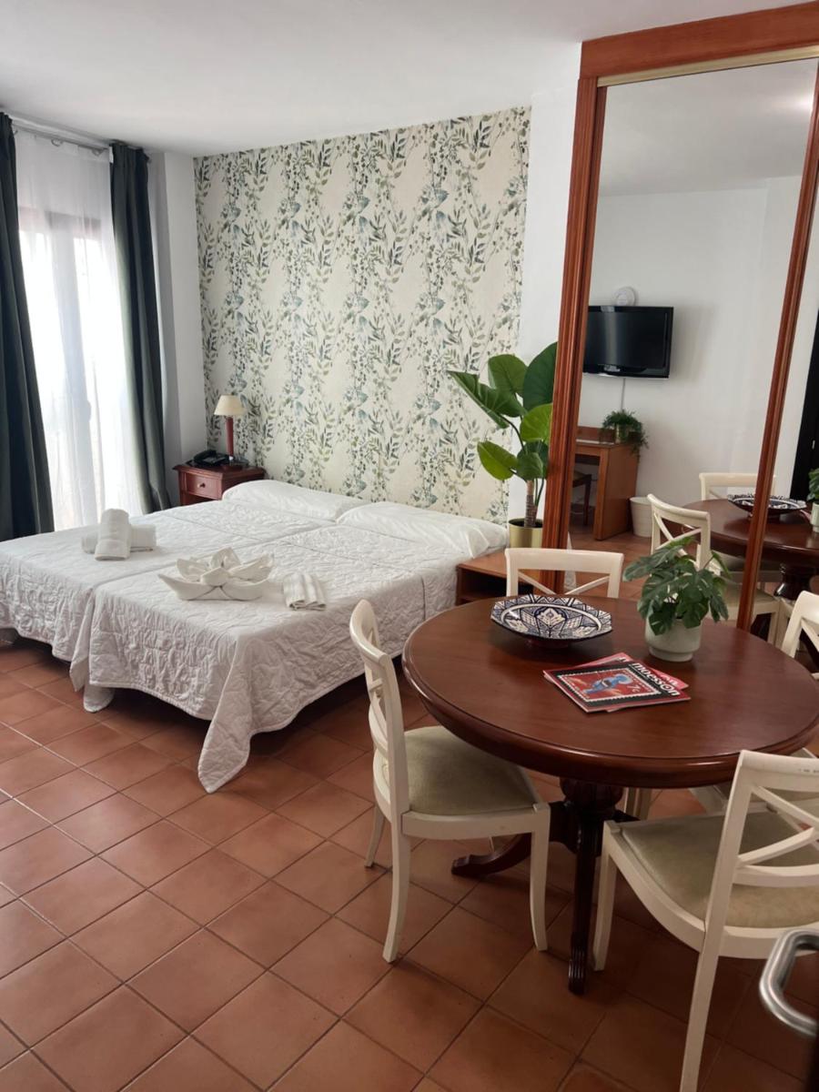 I AM Benalmádena - Housity