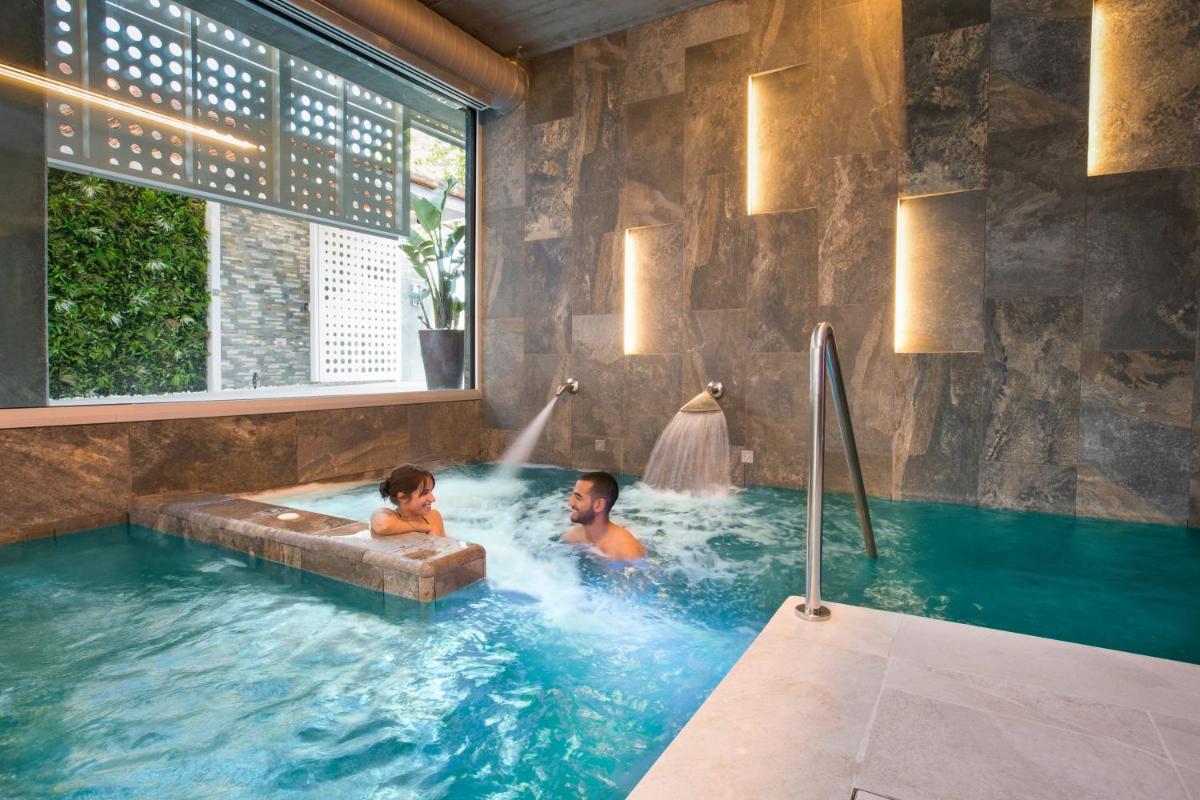 Clientes alojados en Sumus Hotel Monteplaya & SPA 4Sup - Adults Only