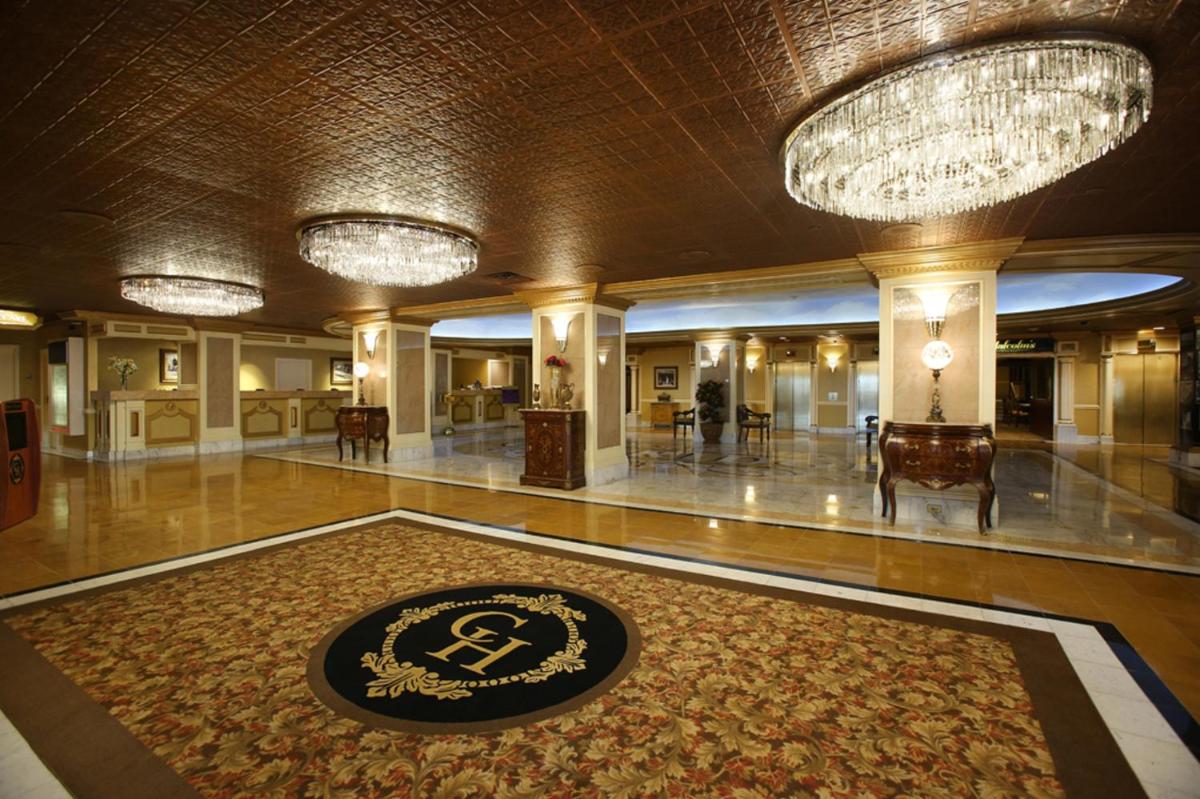 The Claridge Hotel - Housity