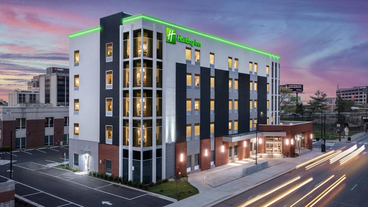 Holiday Inn Louisville Downtown , an IHG Hotel - Housity