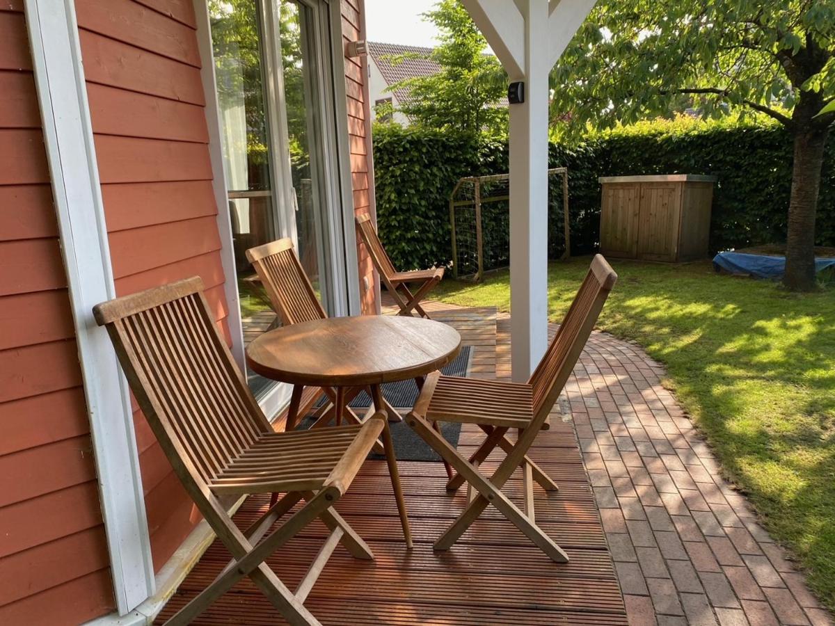 Moderne Ferienwohnung mit Kamin u Garten im EG, Baden, Nähe Weser u Golfplatz - Housity