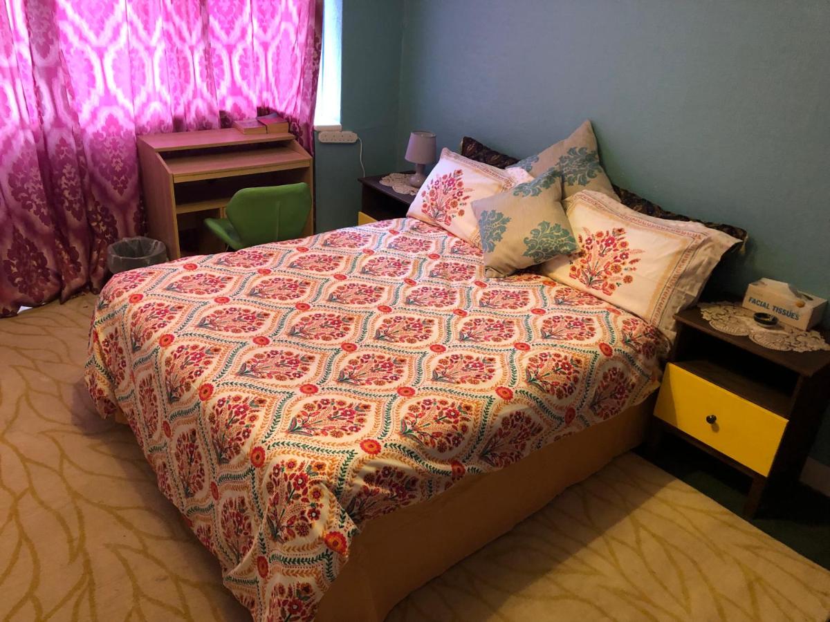 House 220 - Housity
