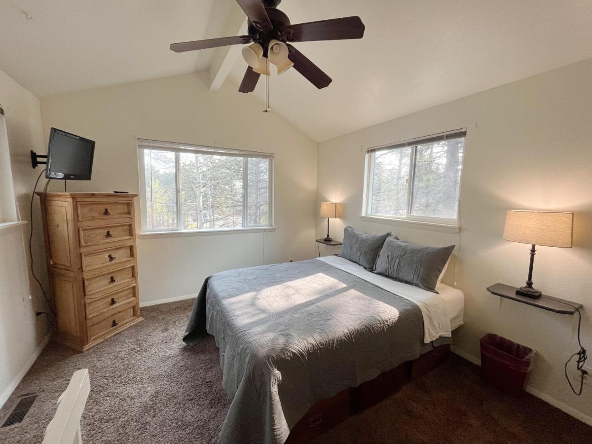 Welcoming 2 bedroom suite with private yard - Housity