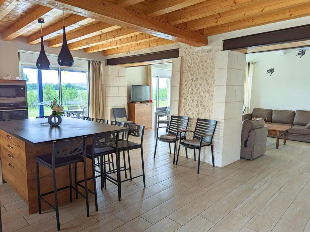Gîte Charentais avec piscine, terrasse, et pêche - confort moderne et charme rural - FR-1-653-87 - Housity