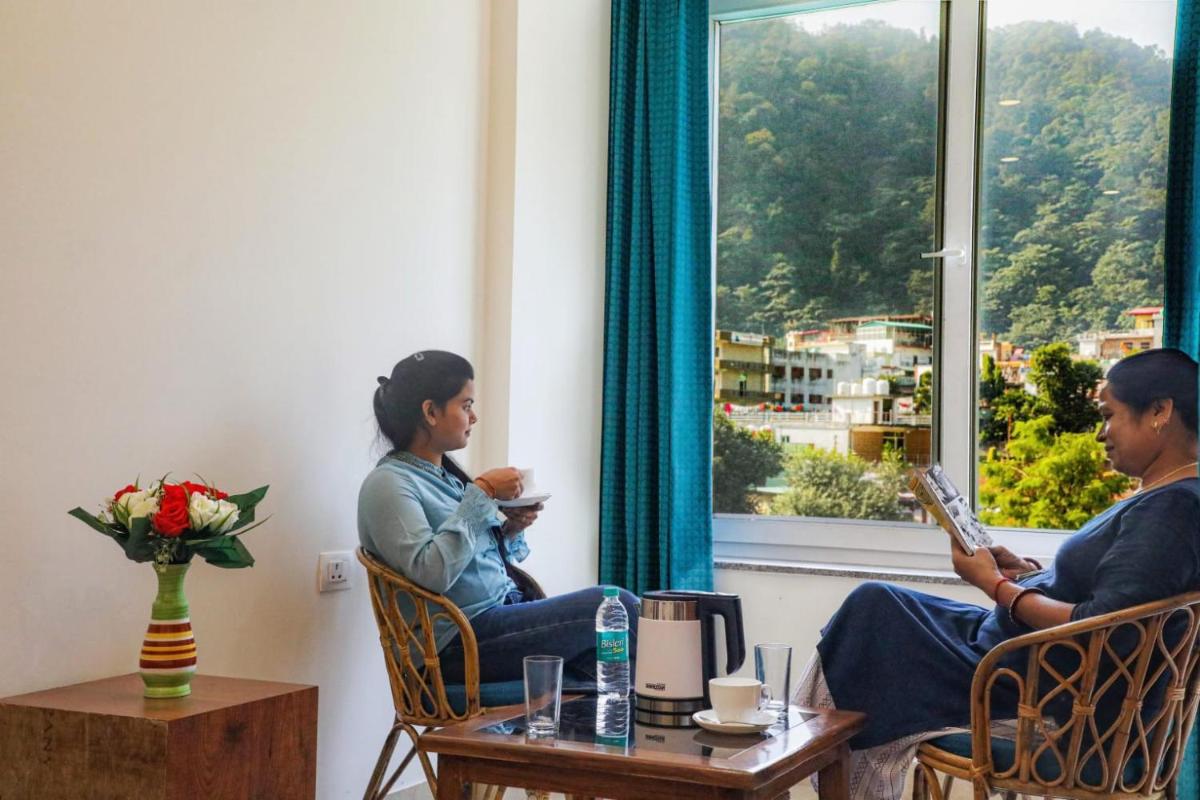 Hotel Dhakad Gold - Tapovan, Rishikesh - Housity