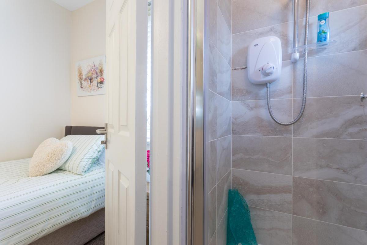 Silver Sea - Housity