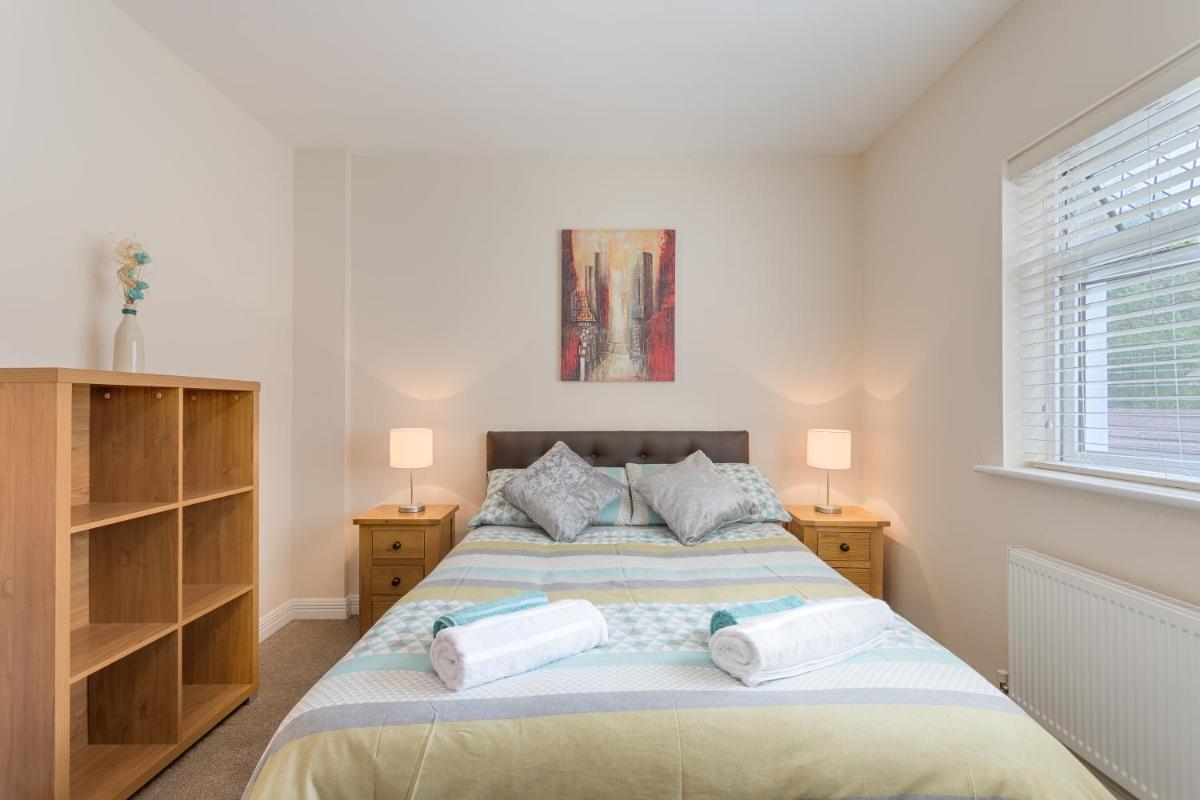 Silver Sea - Housity