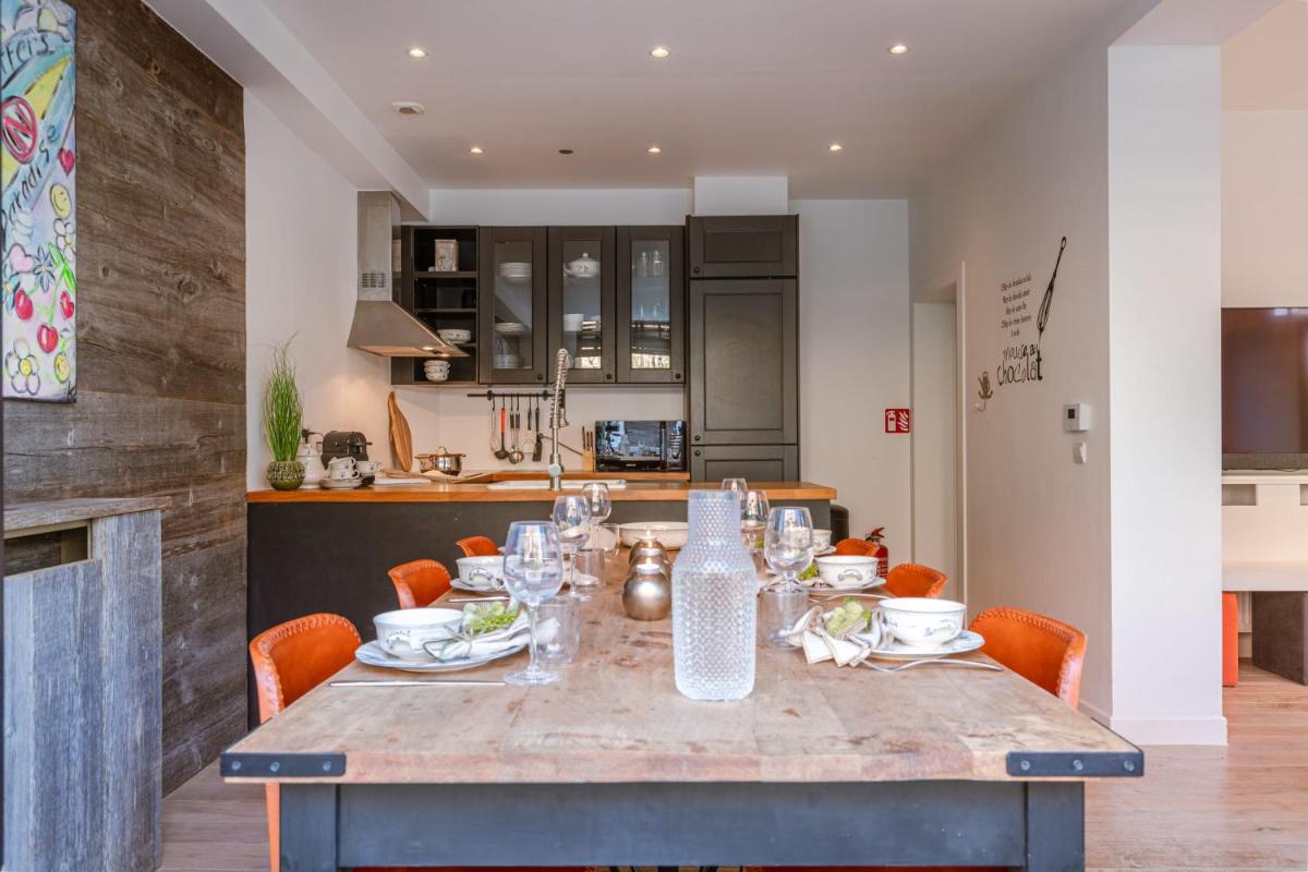 Romantic modern get-away in Old Knokke center with large terrace - Housity