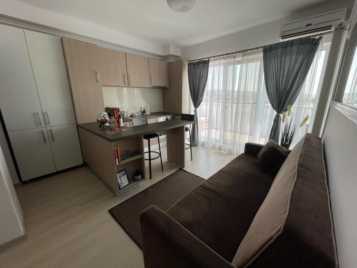 East View by DAT Apartments - Housity