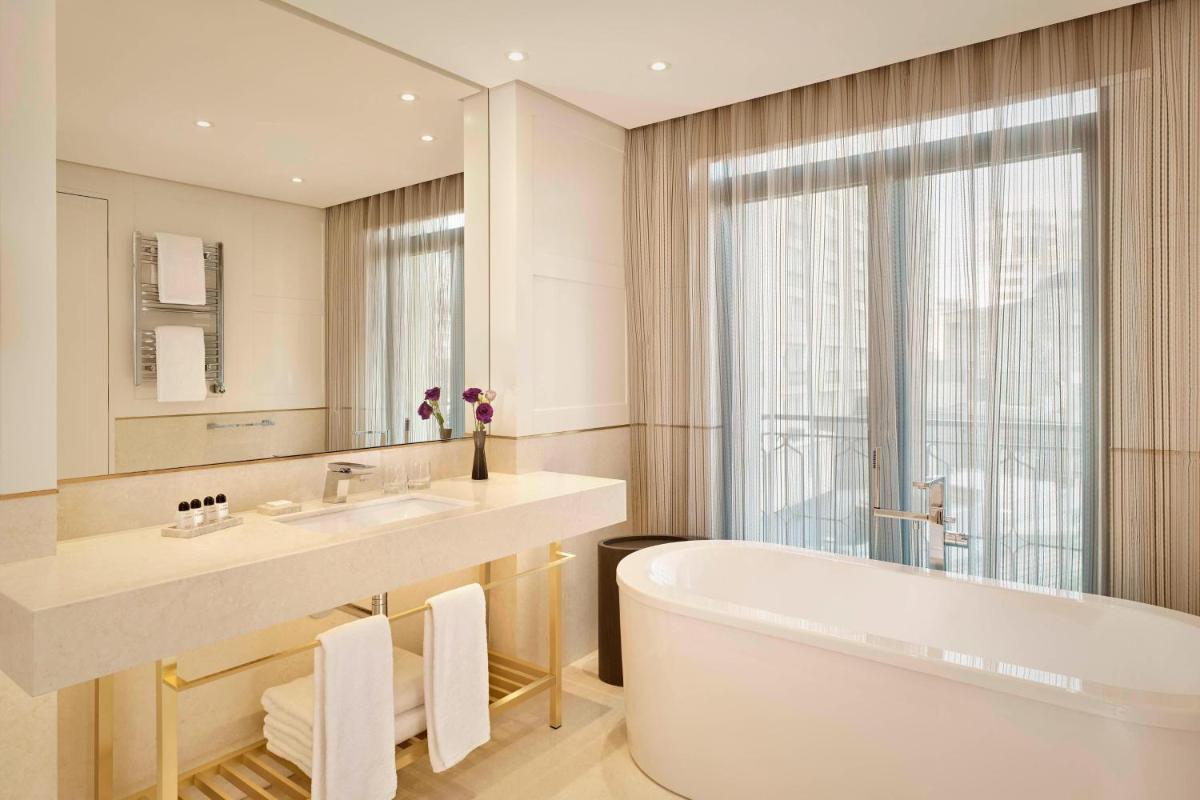 Suitetrails - The Alexander, a Luxury Collection Hotel, Yerevan