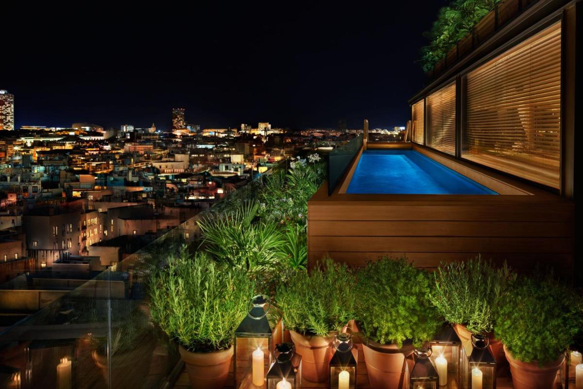 Piscina en o cerca de The Barcelona EDITION