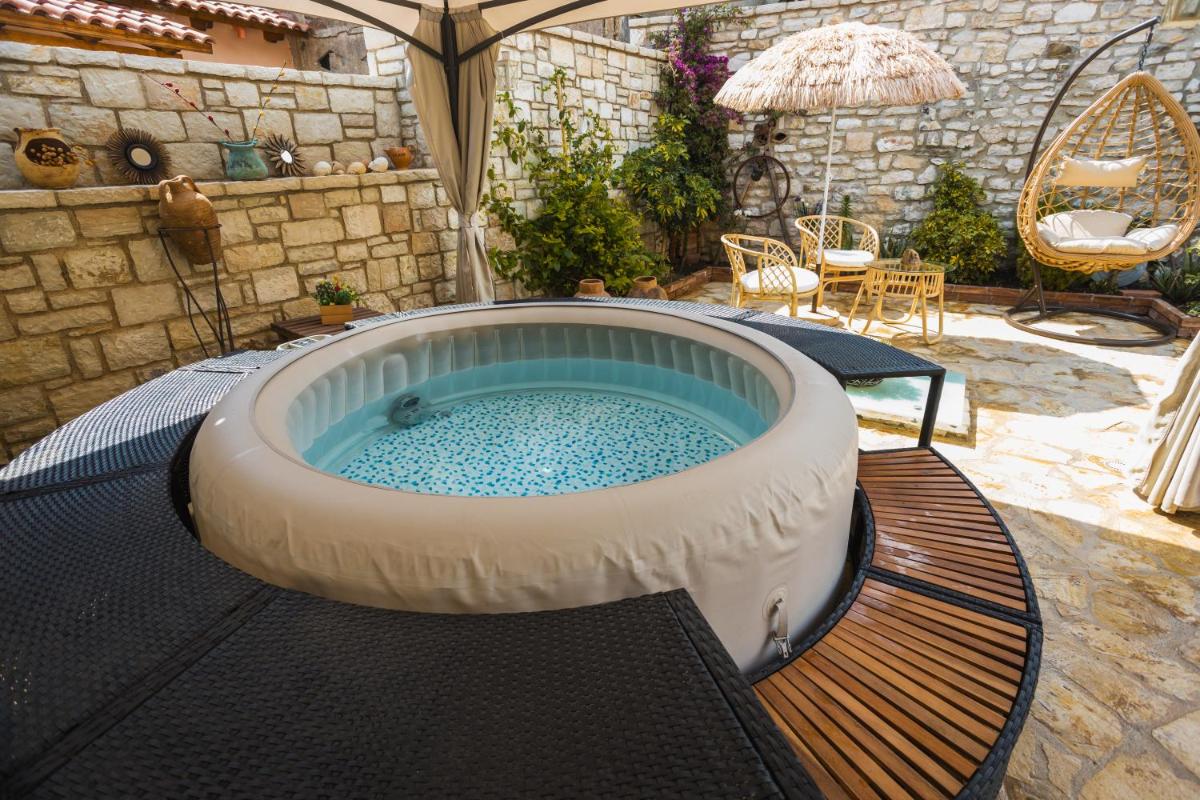 Villa Porta Qeparo - Housity