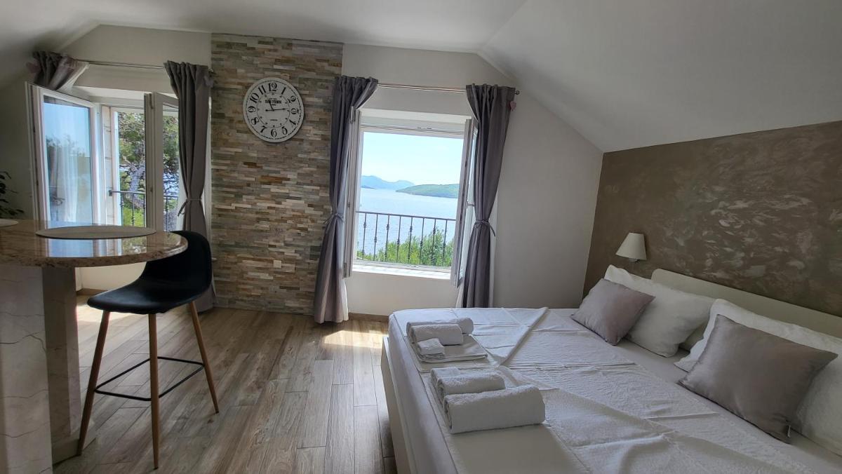 Old Town Sea Front M&M Apartment Korčula - Housity