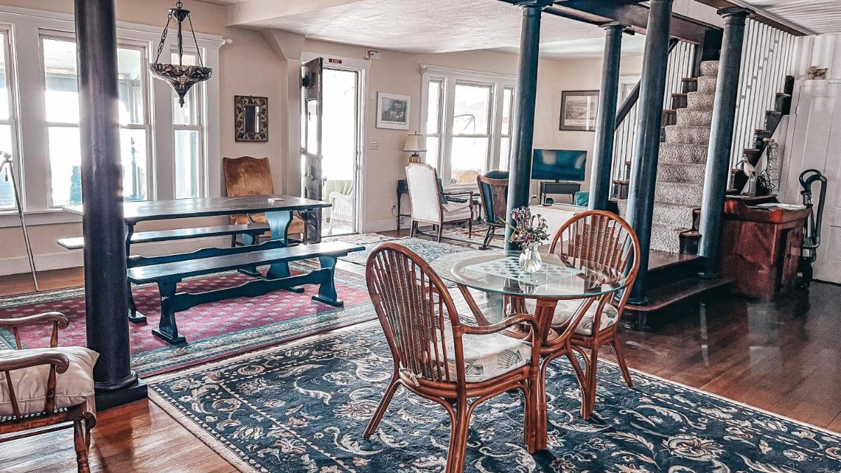 Capricorn Beach House - Housity