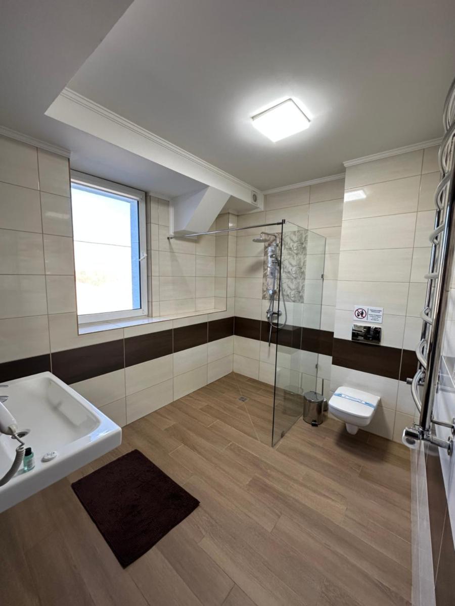 Hotel Merry Club - Housity