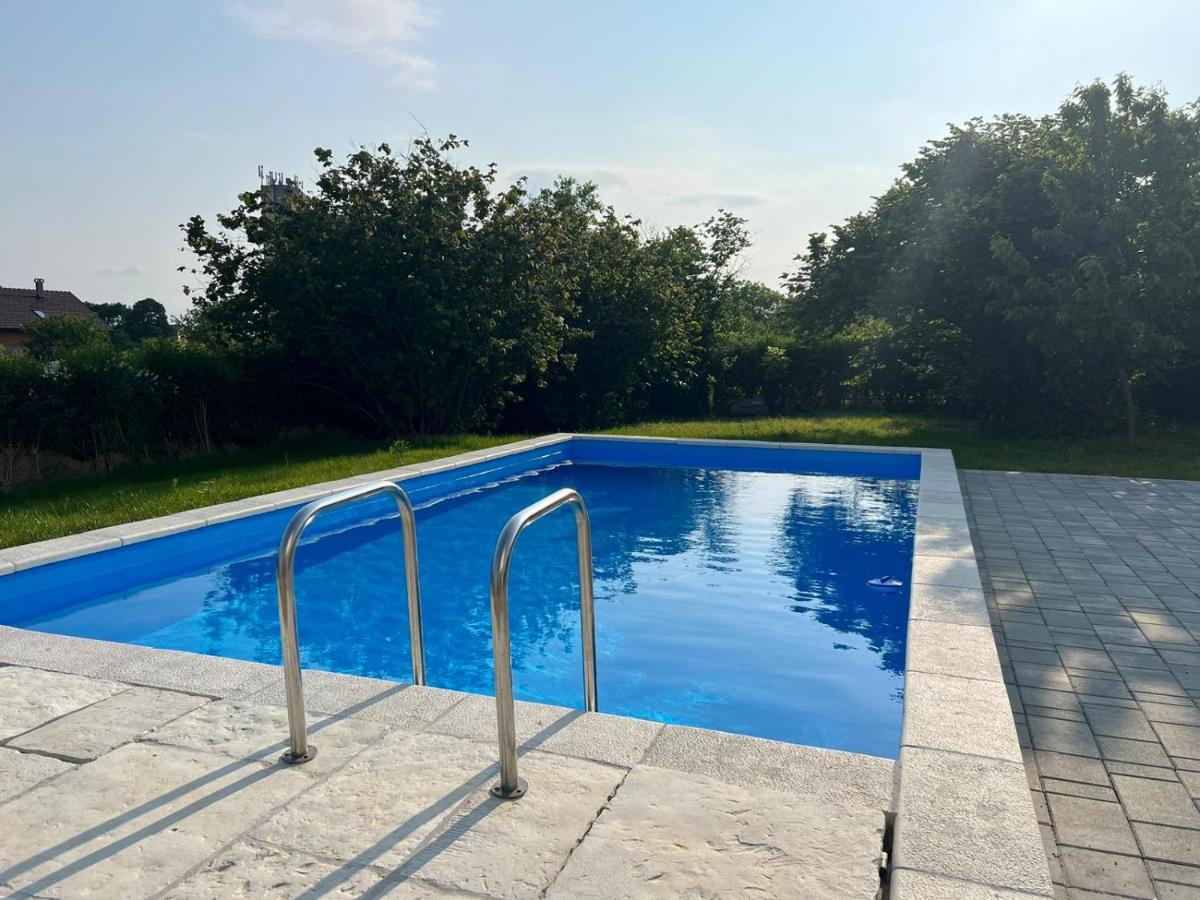 Kuća za odmor Dugo Selo M&A - Housity