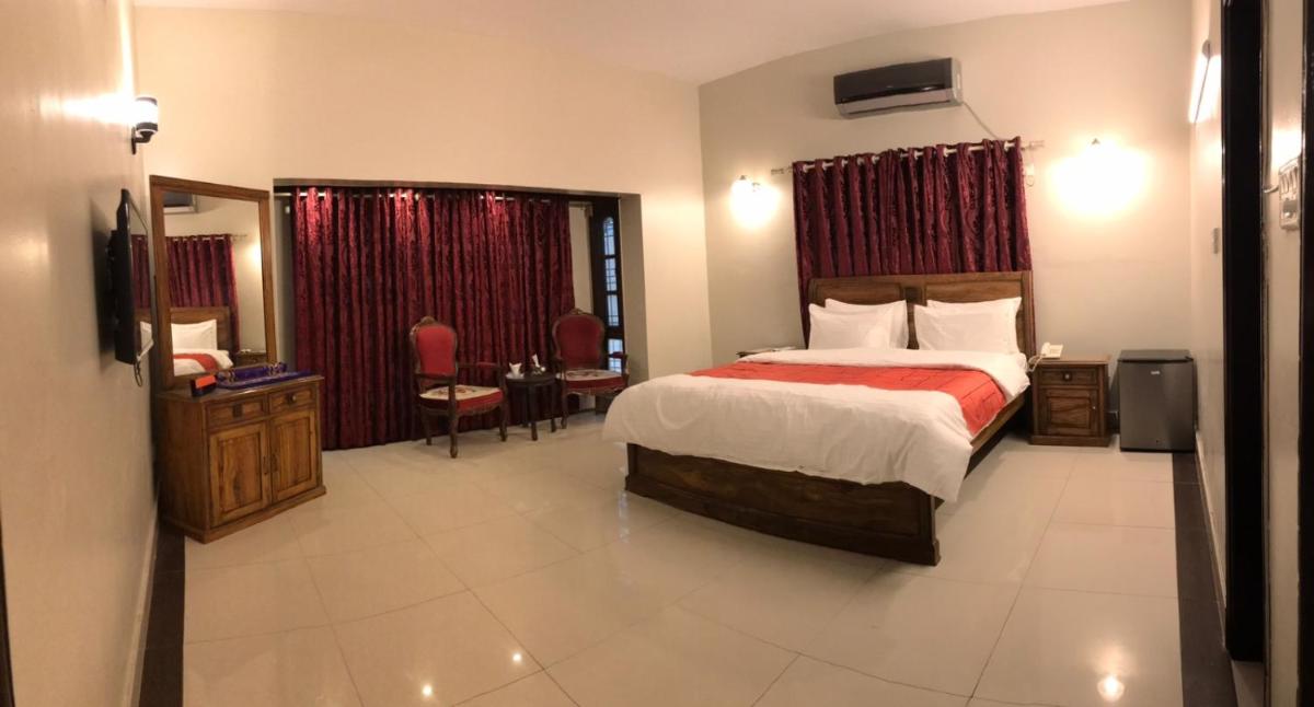 Hotel Inn Karachi - Housity