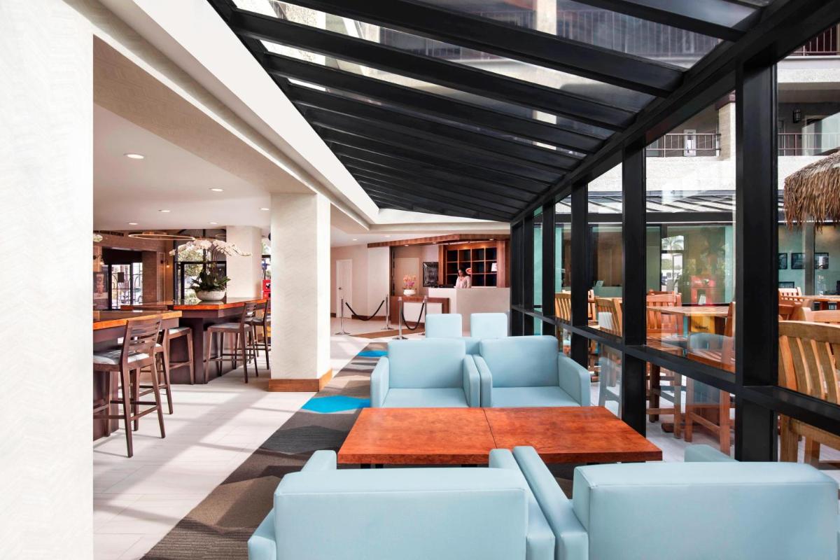 Four Points by Sheraton Anaheim - Housity