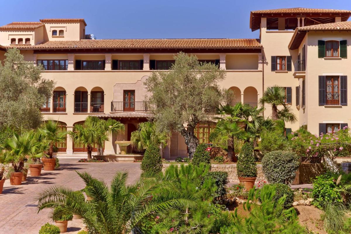 Jardín al aire libre en Sheraton Mallorca Arabella Golf Hotel