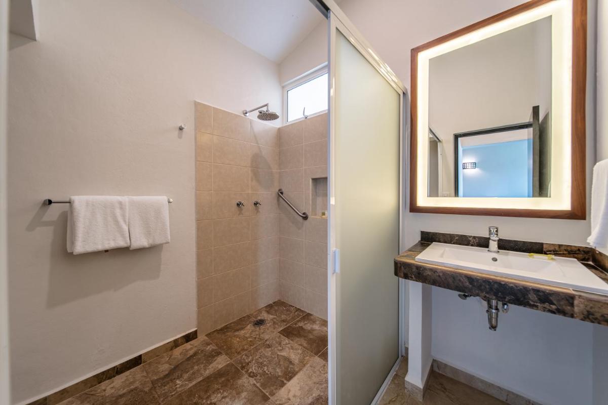 Villas Coral Huatulco - Housity