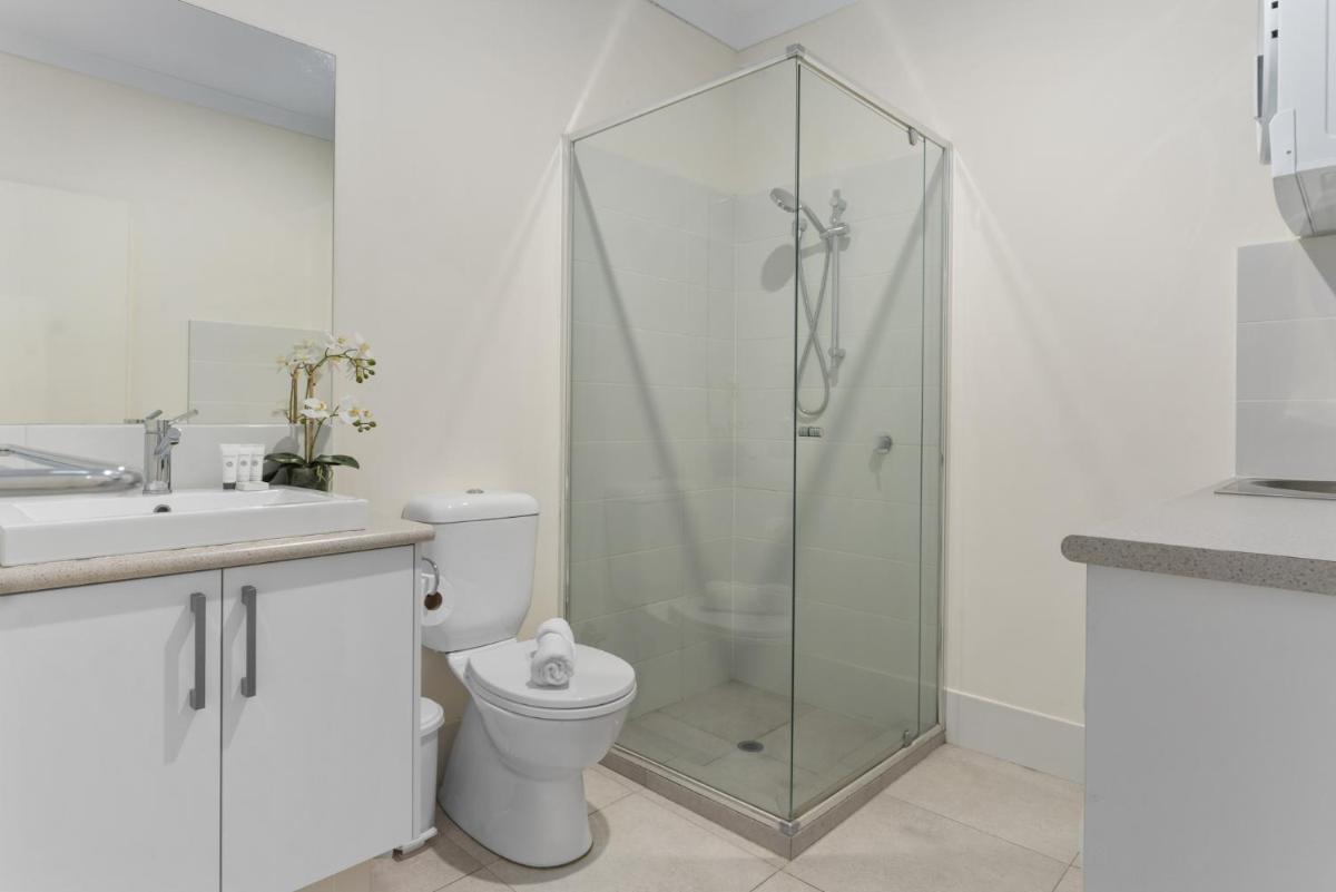 Suitetrails - Contemporary Comfort Suite Relax and Explore