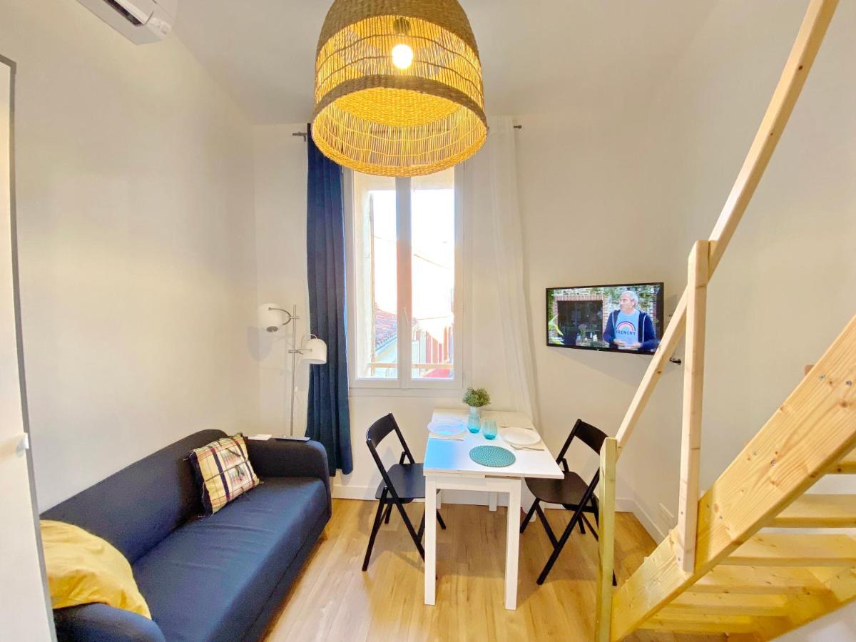 Aventure 1827 - Housity
