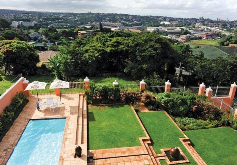 Sica's Guest House - The Loft - Housity