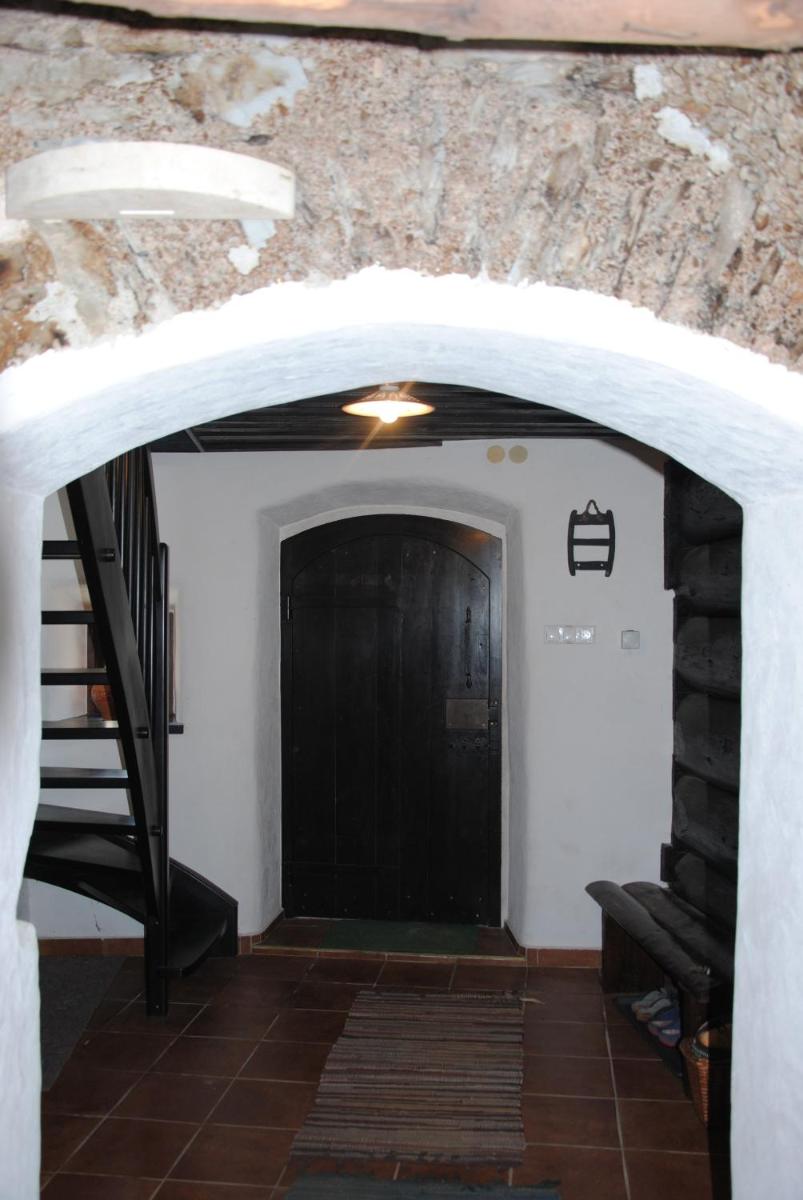 Hiša 1820 - Housity