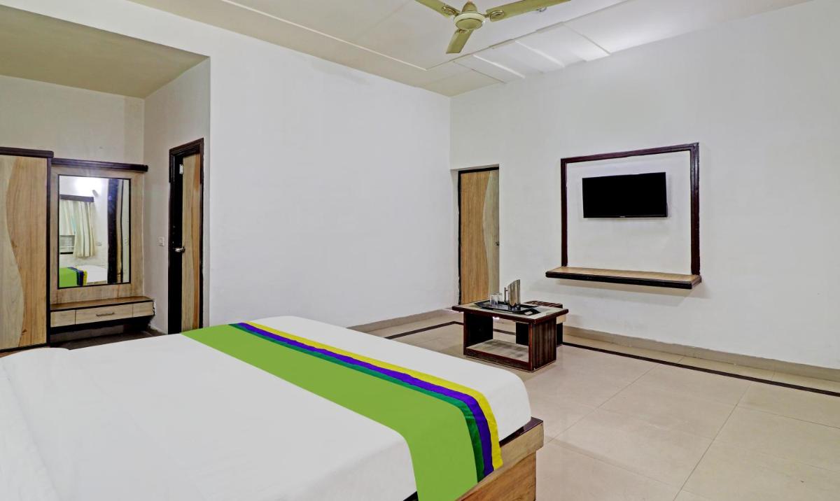 Hotel Four Season - Housity