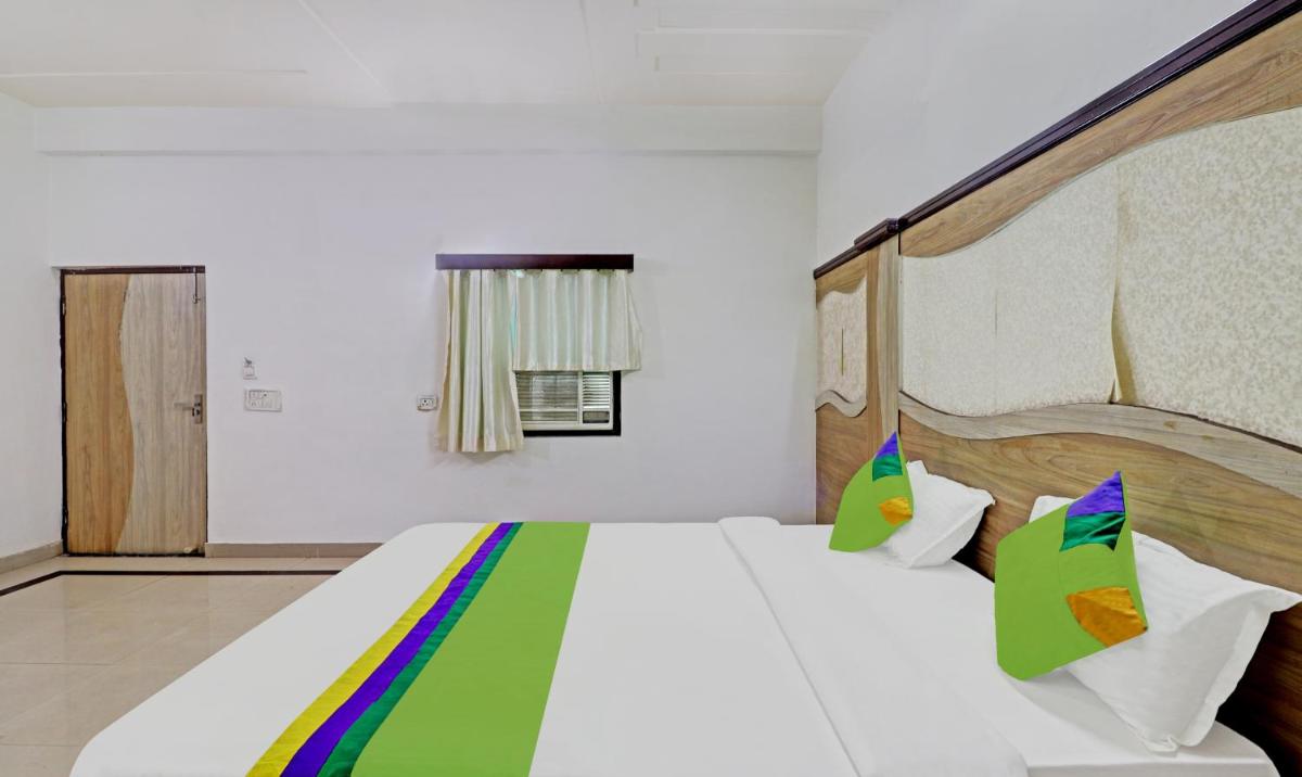 Hotel Four Season - Housity