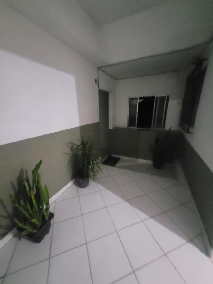 Ótimo Quarto e Sala mobiliado em itapoa. - Housity