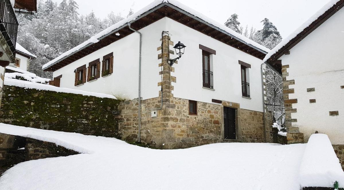 XANDUA Etxea - Selva de Irati - - Housity