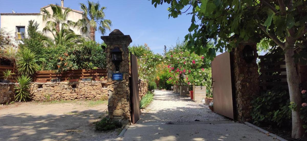 Maison d'hôtes Coeur d'Hérault - Gîte et Chambres d'hôtes - SPA & Massages - Housity