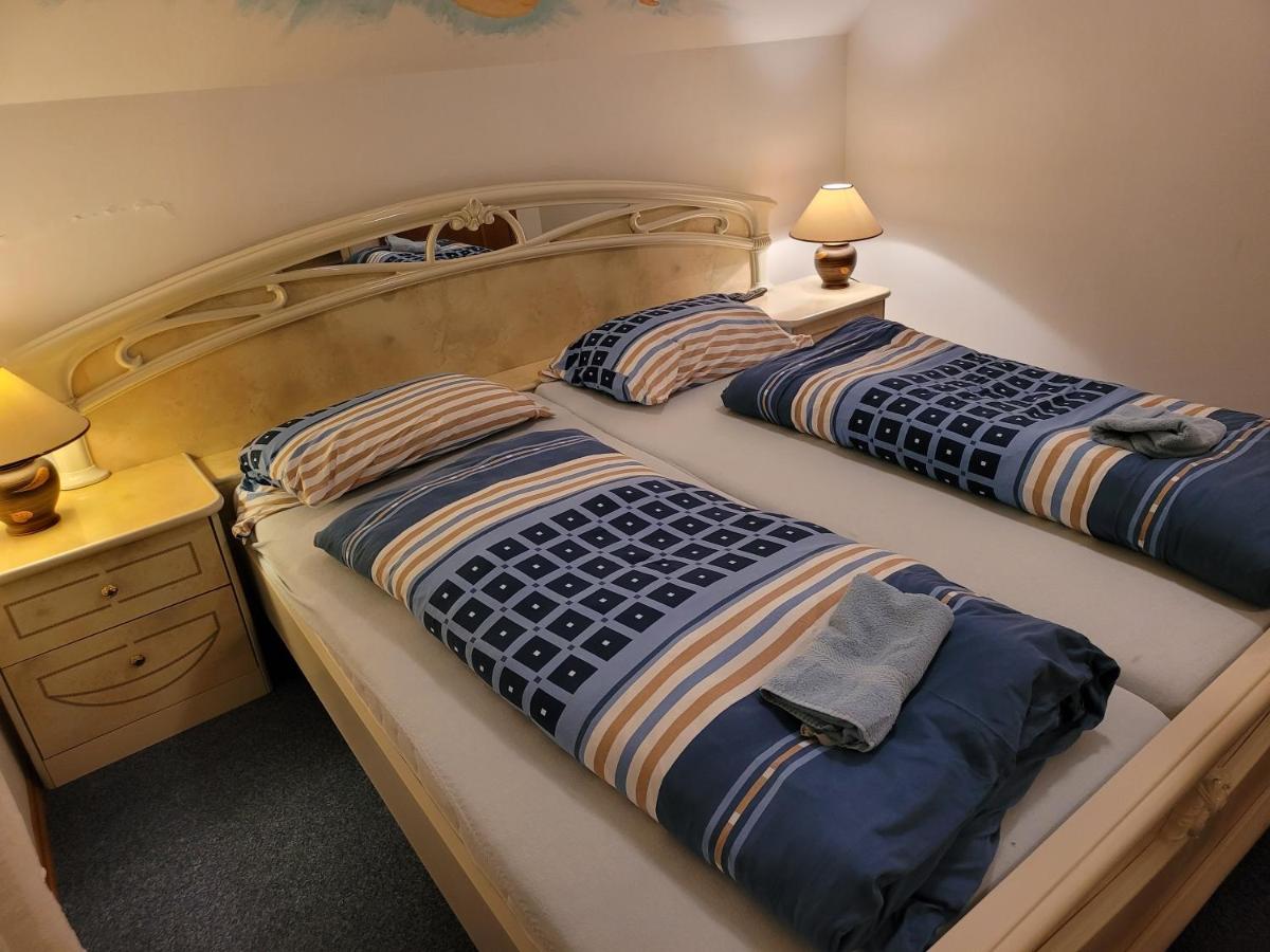 Appartement Camp Terme Čatež P93 - Housity