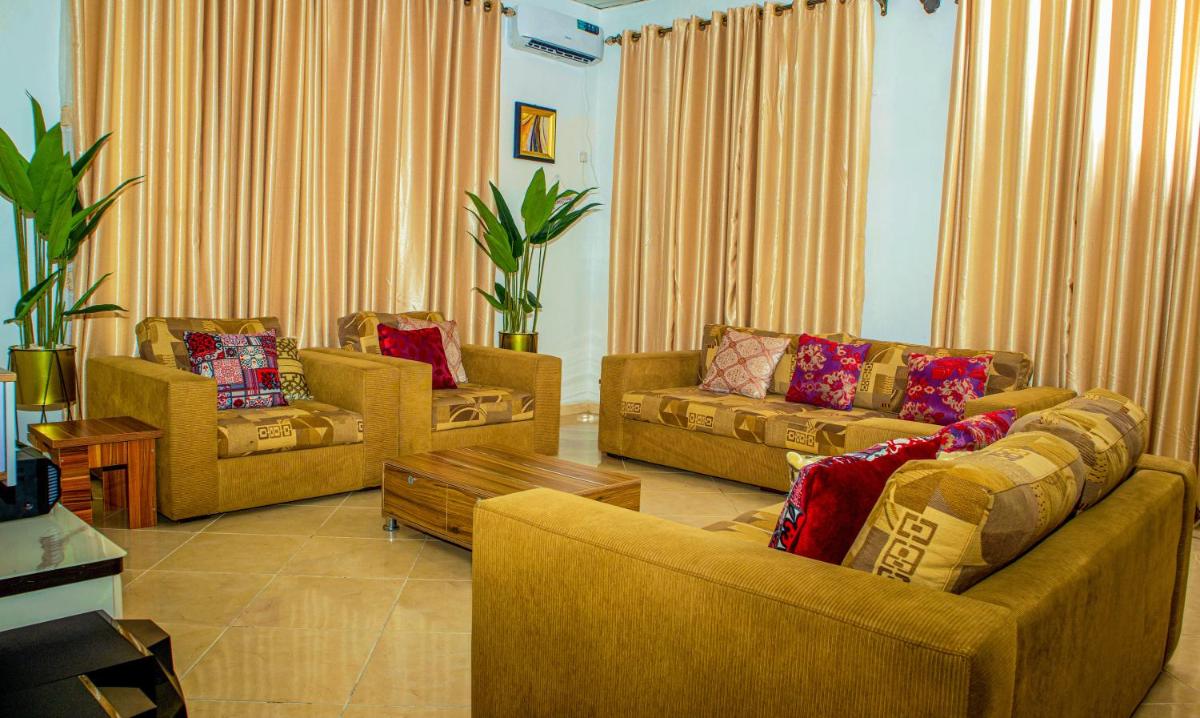 KUNN Apartments - Housity