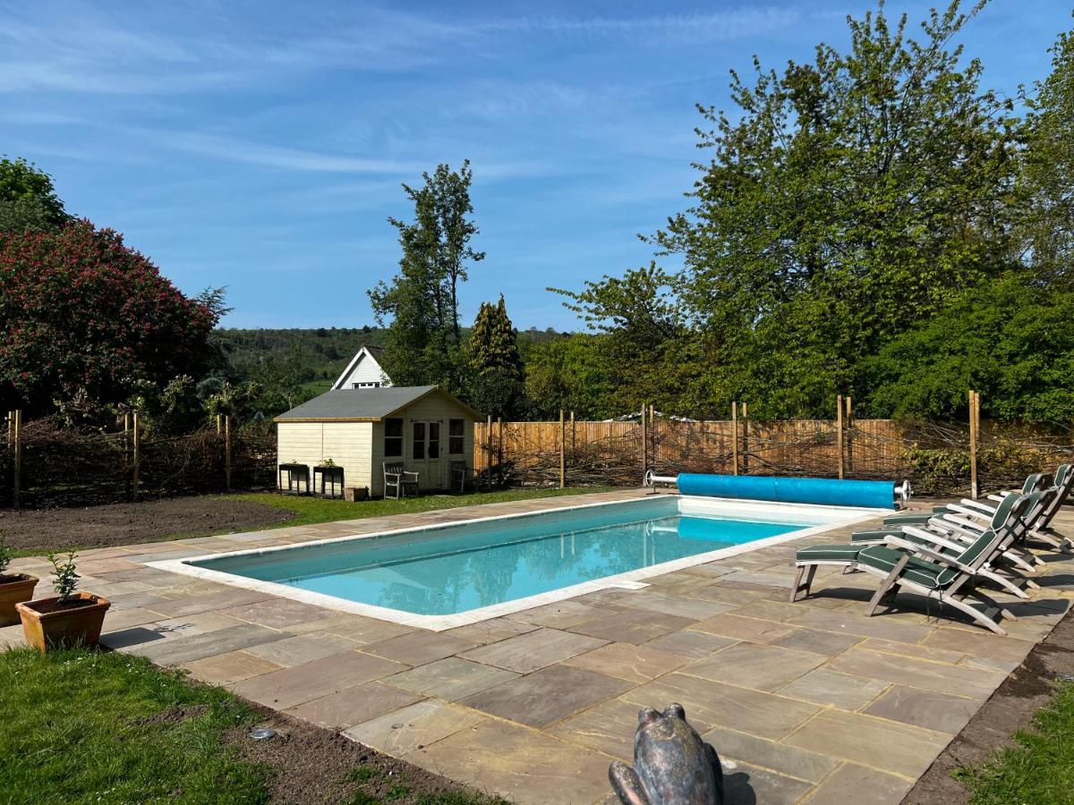 The Honeypot at Newlands in Bury - Housity