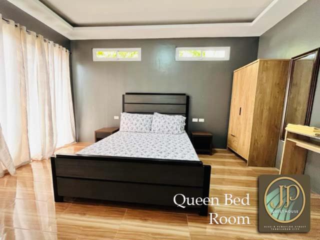 JP Guest House Bed and Breakfast - Housity