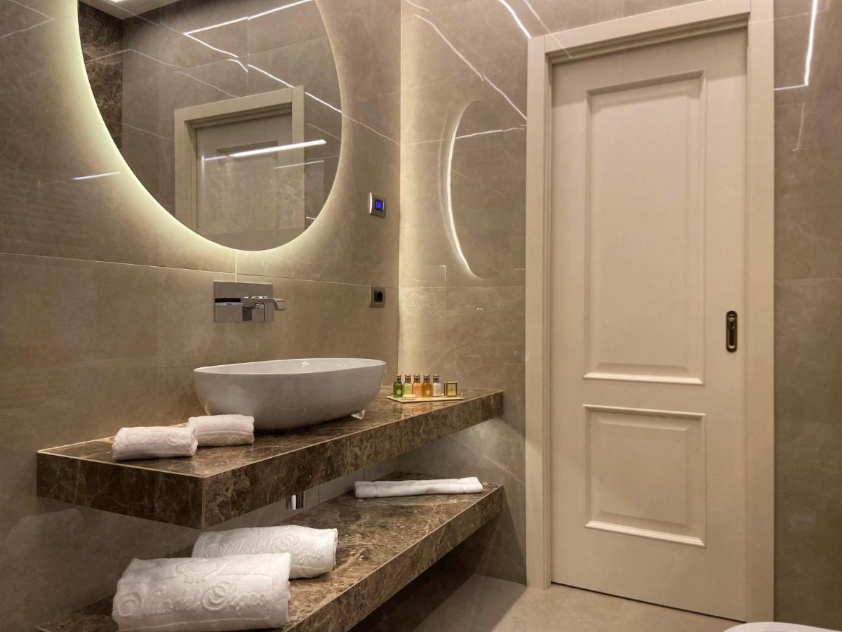 Hotel Villa Del Sogno - Housity